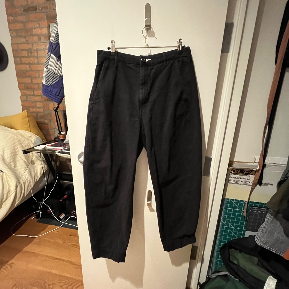 Everlane 100% Cotton Size 8 barrel leg black pants